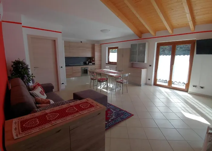 Pisolo Selvaggio Appartamento Tirano